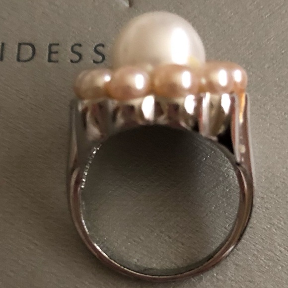 Irridesse by Tiffany Sterling Silver and Pearl Ring - Picture 4 of 9